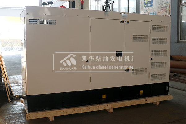 上?？蛻粲嗁徱慌_(tái)200kw靜音發(fā)電機(jī)組成功出廠
